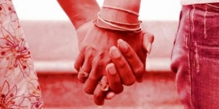 5 साल का मासूम कड़कड़ाती ठंड में करता रहा मां-बाप के शव की रखवाली, जंगल में दोनों ने दे दी थी जान