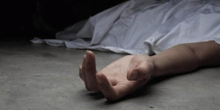 पांच साल की उम्र में मां-बाप की लाशों की रखवाली…रुला देगी जंगल में मिले इस मासूम की कहानी