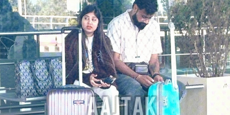 इंडिगो फ्लाइट कैंसलेशन का भोपाल में असर: पहली मैरिज एनिवर्सरी मनाने गोवा जा रहा कपल एयरपोर्ट से घर लौटने को मजबूर