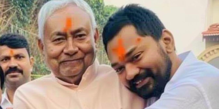 सीएम नीतीश के बेटे निशांत राजनीति में कदम रखने को हैं तैयार, जेडीयू के सीनियर नेता का बड़ा संकेत