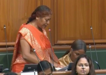 बिहार में ‘रानी भारती’ वाला पल! विधायक ने अटक-अटक कर ली शपथ का वीडियो वायरल