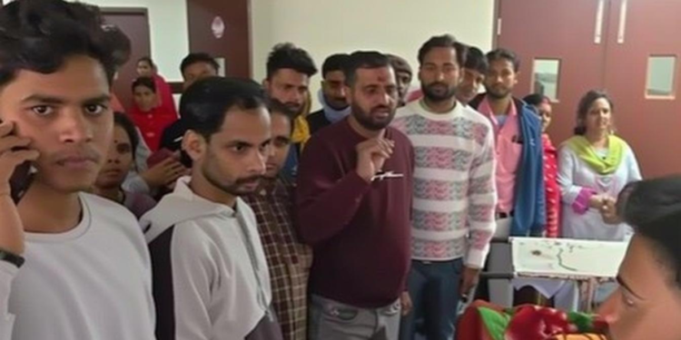 बिहार: बेतिया GMCH में प्रसूता की मौत, ब्लड न मिलने से मौत का कारण, परिजनों का हंगामा और बवाल