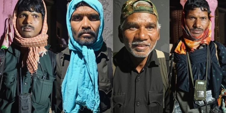 मध्य प्रदेश-छत्तीसगढ़ में 22 नक्सली हथियार डालकर राधे का इनाम वापस, टॉप कमांडर रामधर भी सरेंडर में शामिल