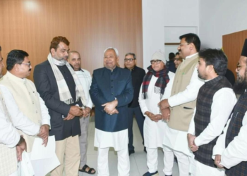 सीएम नीतीश से मिलने पहुंचे AIMIM के पांचों विधायक, MLA मुर्शीद आलम बोले- वे मेरे राजनीतिक गुरु