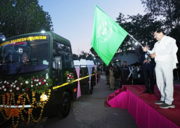 मध्य प्रदेश: पन्ना नेशनल पार्क में 10 नई कैंटर बसें, बिना ऑनलाइन बुकिंग के भी मिलेगा रोमांचक सफारी का आनंद
