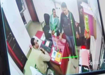 ओडिशा में चार्जशीट को लेकर पुलिसकर्मियों का विवाद, वीडियो वायरल होने पर दोनों का तबादला