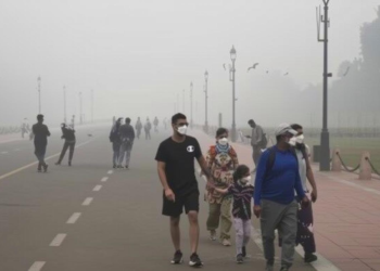 दिल्ली की हवा फिर हुई जहरीली, NCR में आने वाले दिनों में सांस लेना होगा मुश्किल!