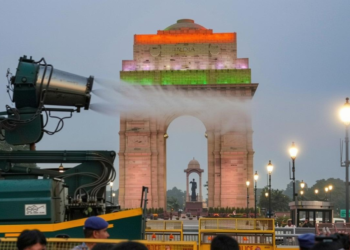 दिवाली पर प्रदूषण डेटा क्यों गायब? AajTak के सवाल पर अधिकारियों का गोलमोल जवाब