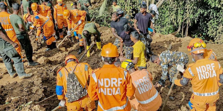 भारतीय वायु सेना की मदद से श्रीलंका में सड़क संपर्क बहाल, ‘सागर बंधु’ अभियान से राहत कार्य तेज़