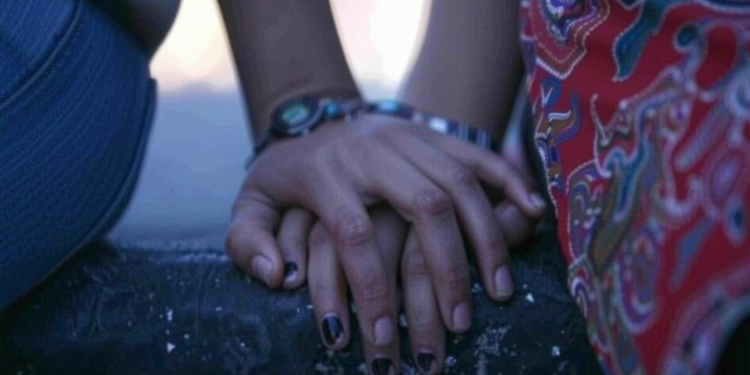 प्यार में घर वालों ने बेटी को बंधक बनाया, जानिए कैसे हुआ यह दर्दनाक मामला