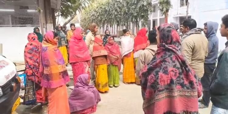 प्रेमी की चाह में अंधी हुई मां, मोबाइल छीना तो 3 साल के मासूम को जहर पिलाकर ले ली जान