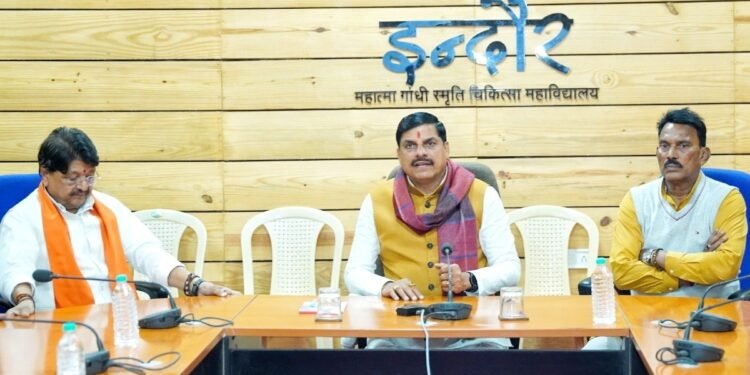 CM कह रहे 4, मेयर 7 और जनता चिल्ला रही 13… आंकड़ों में उलझी इंदौर की मौतों का सच क्या?