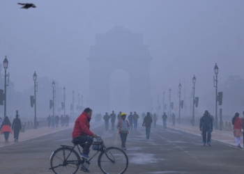 दिल्ली-NCR को बड़ी राहत… GRAP-III हटा, निर्माण कार्यों और पुरानी गाड़ियों पर लगी रोक खत्म