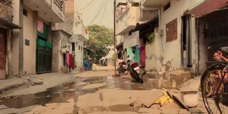 अब तक 398 मरीज मिले, 11 ICU में एडमिट… इंदौर में थमा नहीं डायरिया का कहर, 9 हजार से ज्यादा लोगों की स्क्रीनिंग