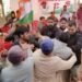 बिहार: प्रदेश अध्यक्ष राजेश राम के सामने दफ्तर में भिड़े कांग्रेस कार्यकर्ता, एक दूसरे को लात-घूंसों से पीटा- VIDEO
