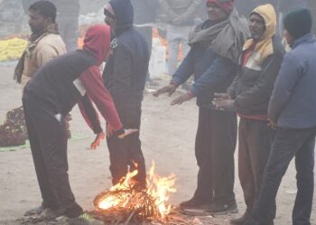 ठंड से कांपी देश की राजधानी, दिल्ली में एक महीने का सबसे कम तापमान रिकॉर्ड
