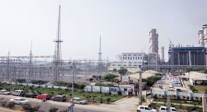 दिल्ली में न्यूयॉर्क-लंदन जैसा होगा एंटरटेनमेंट जोन… राजघाट पावर प्लांट को रीडेवलप करने की तैयारी में सरकार