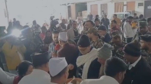 बिहार में दही-चूड़ा पॉलिटिक्स, कांग्रेस के भोज में नहीं पहुंचा पार्टी का एक भी विधायक