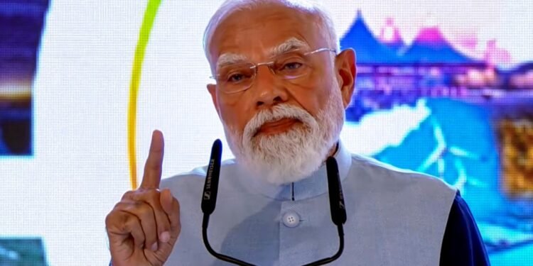 PM मोदी ने केंद्रीय मंत्री मुरुगन के घर पोंगल समारोह में लिया हिस्सा, बोले- ये मेरे लिए सौभाग्य की बात