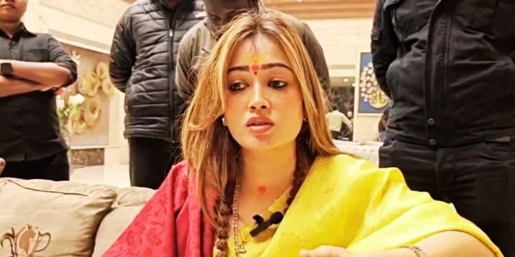 ‘मैं सीता नहीं हूं…’ ग्लैमर वर्ल्ड में वापसी करेंगी महाकुंभ वाली हर्षा रिछारिया… जानें किस वजह से लिया फैसला