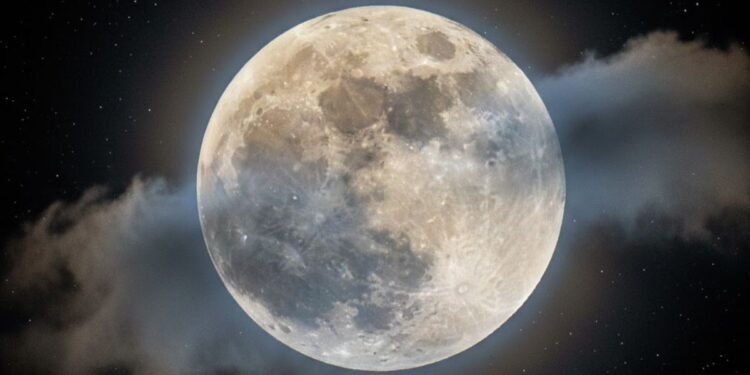 Mauni Amavasya 2026: 17 या 18 जनवरी कब है मौनी अमावस्या, जाने सही तिथि और महत्व 