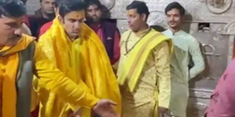 इंदौर वनडे से पहले मां बगलामुखी की शरण में पहुंचे गौतम गंभीर, कराया ‘शत्रु विजय यज्ञ’