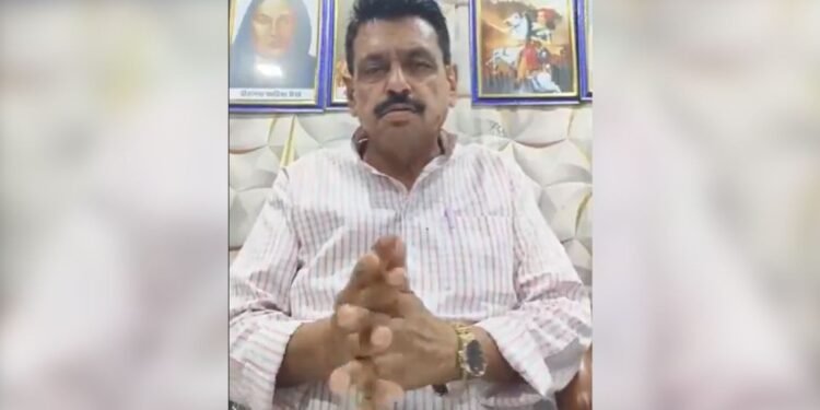 ‘जूते की माला पहनाकर नंगा घुमाया जाए’, कथावाचकों को लेकर बिगड़े पूर्व विधायक के बोल