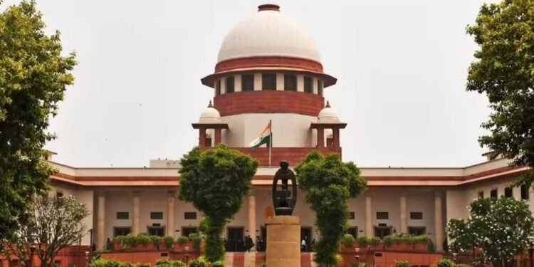 हर मुद्दे पर सुप्रीम कोर्ट को मॉनिटर करने की जरूरत क्यों पड़ रही? दिल्ली-NCR वायु प्रदूषण केस पर CJI का सवाल