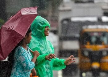 दिल्ली में कल दिनभर बादल छाए रहेंगे, बारिश का भी अलर्ट… पहाड़ों पर होगी बर्फबारी