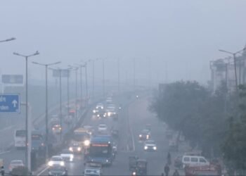 दिल्ली-NCR में सुधरी आबोहवा, GRAP-3 खत्म… कंस्ट्रक्शन समेत इन चीजों से हटा बैन