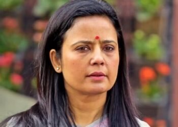 कैश फॉर क्वेरी: महुआ मोइत्रा से जुड़े केस पर HC का लोकपाल को निर्देश- दो महीने में चार्जशीट पर करें फैसला