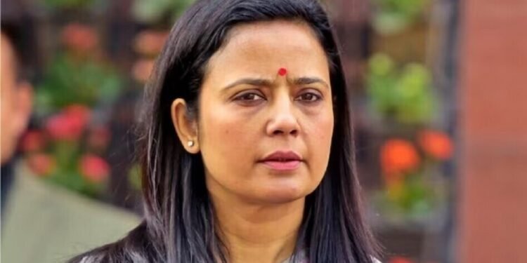 कैश फॉर क्वेरी: महुआ मोइत्रा से जुड़े केस पर HC का लोकपाल को निर्देश- दो महीने में चार्जशीट पर करें फैसला