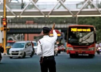 Delhi Traffic: राजघाट के आसपास आज इन रास्तों पर जानें से बचें, ट्रैफिक पुलिस की एडवाइजरी