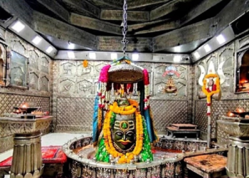 ‘महाकाल के दरबार में कोई VIP नहीं,’ सुप्रीम कोर्ट ने दर्शन व्यवस्था के खिलाफ याचिका खारिज की, मंदिर प्रबंधन में हस्तक्षेप से इनकार