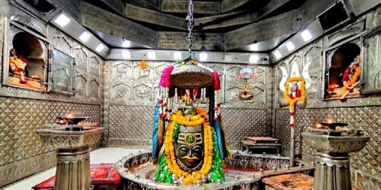 ‘महाकाल के दरबार में कोई VIP नहीं,’ सुप्रीम कोर्ट ने दर्शन व्यवस्था के खिलाफ याचिका खारिज की, मंदिर प्रबंधन में हस्तक्षेप से इनकार