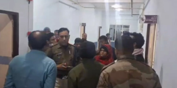 बिहार: गोपालगंज में दरवाजे पर खेल रही दो साल की मासूम बच्ची से दुष्कर्म, आरोपी मोहम्मद सारिक गिरफ्तार