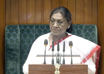 संसद के बजट सत्र की शुरुआत, राष्ट्रपति मुर्मू ने विरासत और विकास का दिया संदेश