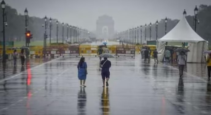 भीगी-भीगी दिल्ली… राजधानी में टूटा रिकॉर्ड, चार साल बाद जनवरी में सबसे ज्यादा बारिश, बढ़ी ठंड