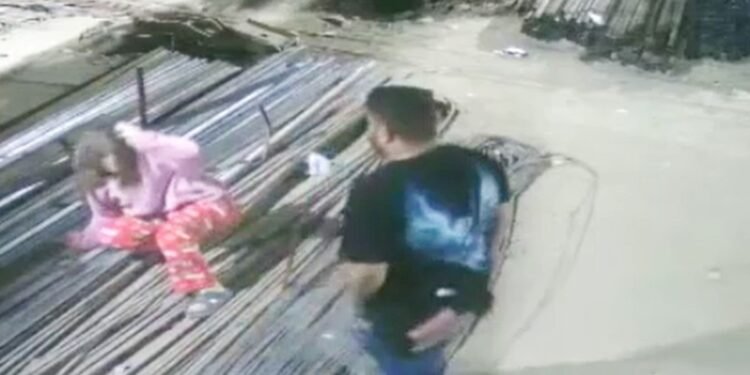 सतना: रसूख के नशे में चूर BJP नेता की गुंडागर्दी, महिला से बर्बरता, Video वायरल होने पर हड़कंप