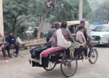 अस्पताल में टीबी से मौत, महिला के शव को नहीं मिली एंबुलेंस, ठेले पर ले गया पति