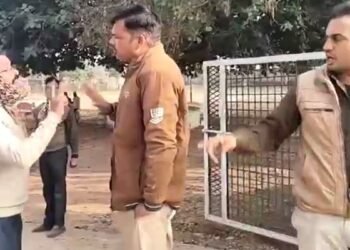 विधायक के भाई की पुलिस से भिड़ंत, बोले- तुम गाड़ी घर छोड़कर आओगे; कांस्टेबल का पलटवार- यहीं वर्दी उतार दूं?