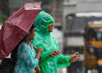 कल आधी रात के बाद दिल्ली में 3 दिन बारिश… पंजाब-हरियाणा-राजस्थान में भी अलर्ट, पहाड़ों पर होगी बर्फबारी