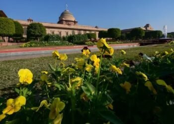 आम जनता के लिए खुलेगा अमृत उद्यान! ऑनलाइन ही बुक होंगे टिकट, जानें सारी डिटेल्स