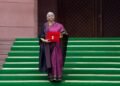 Budget 2026: इस बार कांजीवरम साड़ी… 8 साल में निर्मला सीतारमण ने साड़ी से कब क्या दिए सियासी संदेश?