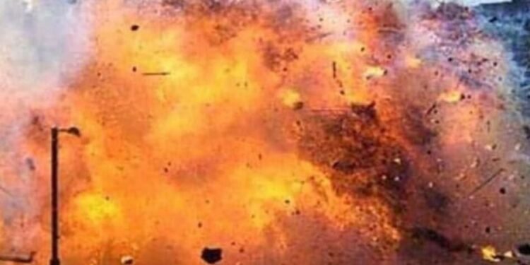 MP के बैतूल में ई-ट्राइसाइकिल की बैटरी फटी, दिव्यांग शिक्षक की जिंदा जलकर मौत