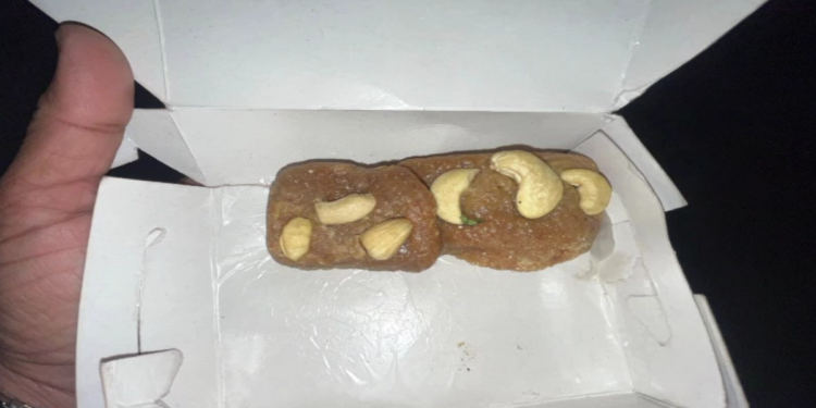 छिंदवाड़ा: बहू से बदला लेने के लिए ससुराल वालों ने गेट पर रखी जहरीली मिठाई, 3 लोगों की चले गई जान