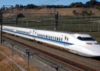 बिहार को रेलवे की बड़ी सौगात! पटना होते हुए वाराणसी से सिलीगुड़ी तक दौड़ेगी पहली बुलेट ट्रेन