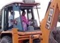 लेडी SDM ने अवैध कॉलोनी में खुद चलाया बुलडोजर, सख्त तेवर देख भू-माफिया में हड़कंप