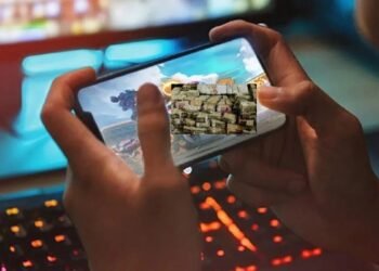 मां ने मोबाइल गेम खेलने से टोका तो 9वीं के छात्र ने दी जान, इकलौते बेटे की मौत से परिवार में मातम