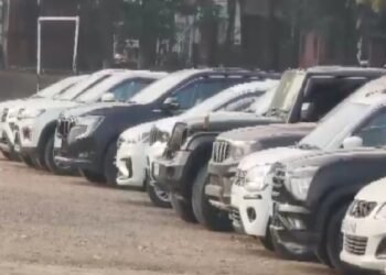 ‘आपकी कार रेंट पर दी है…’, ठग ने झूठ बोलकर गिरवी रख दीं 39 लग्जरी कारें, थाने पहुंचे लोग